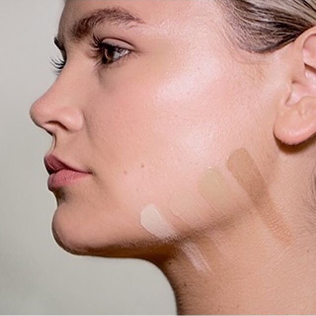 Choosing the Right Foundation Shade: What to Look for