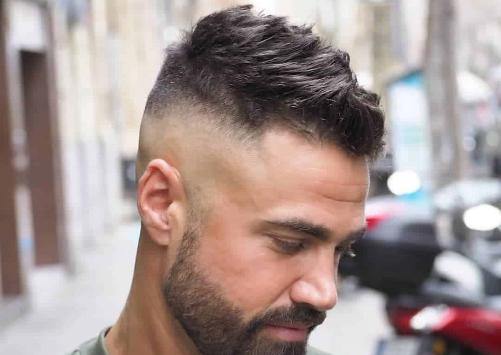 Enhancing Your Style with Hairstyles: Men's Fashion Tips