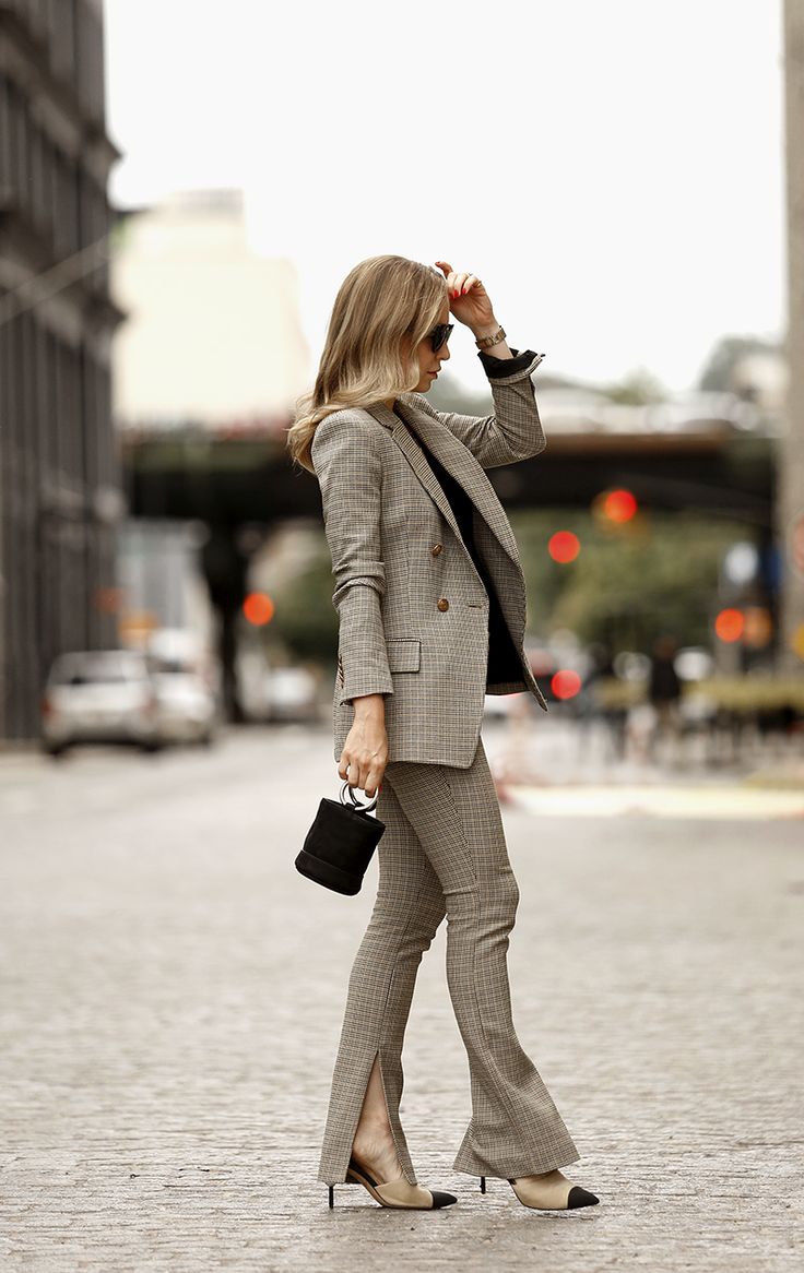 Workwear Inspiration: Professional and Chic Outfits